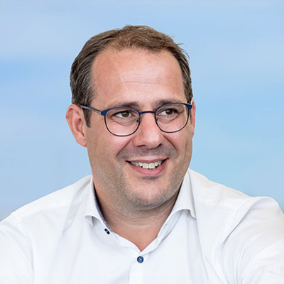 David Clarinval est le vice-Premier ministre, ministre de l’Emploi, de l’Économie et de l’Agriculture.