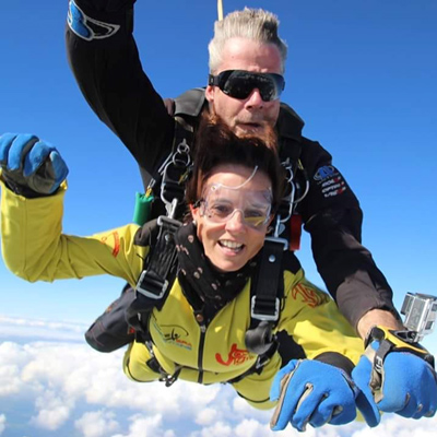 Paul Marien est un ntrepreneur passionné, il a fondé Skydive Cerfontaine, centre de parachutisme reconnu en Belgique.