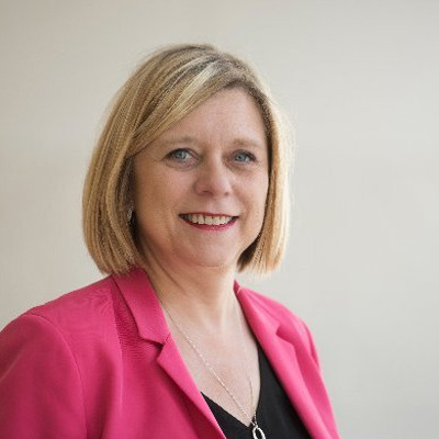 Portrait d’Éliane Tillieux, lauréate du Souffle de l’innovation 2025-2026 